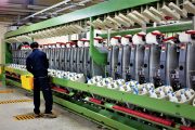 دکترنیاکان مدیر عامل کارخانجات فاستونی آسیا: فاستونی، تنها و بزرگترین کارخانه تولید پارچه در جنوبشرق ایران است