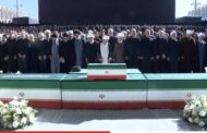 اقامه نماز بر پیکر رهبر شهید و خانواده ایشان